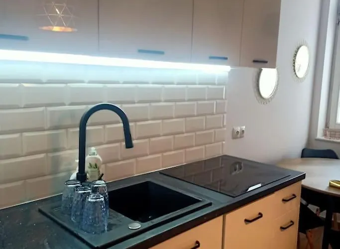 Apartment Tylko - 200m Do Plazy, Mariana Mokwy 4a